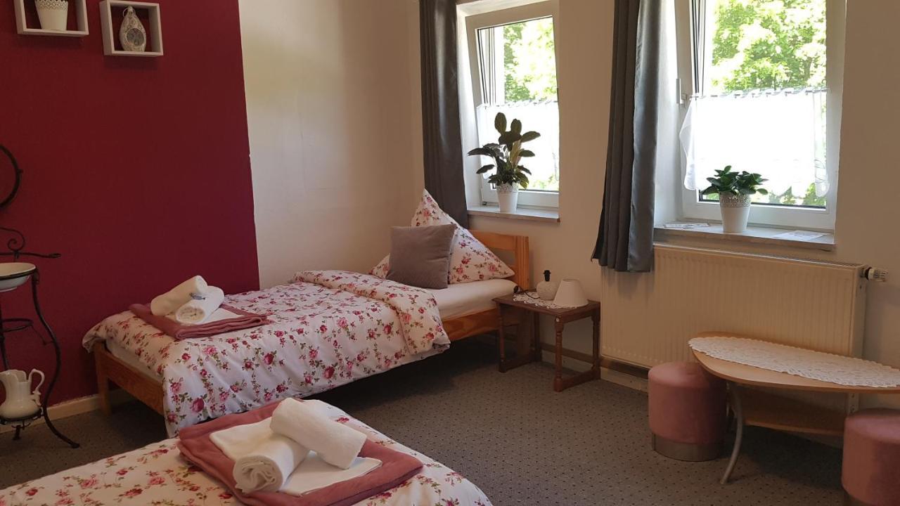Hotel Gasthaus Alter Bahnhof Metzdorf Exteriér fotografie